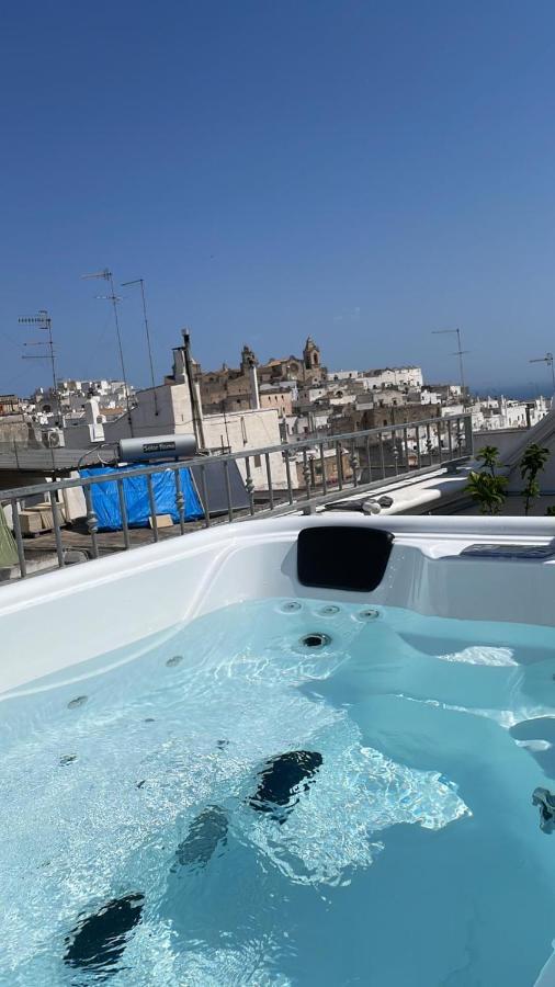 Ostuni 21Mqsuitehomes, Appartamento Con Mini Piscina Privata, Appartamenti Con Vasca Idromassaggio & Appartamenti Standard Exterior photo